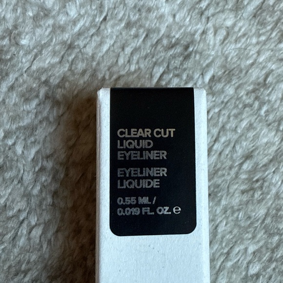 Haus Labs By Lady Gaga Clear Cut Liquid Eyeliner - Black Onyx - 0.019 fl oz New - Picture 2 of 3